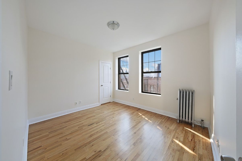 207 West 11th Street - Photo 9