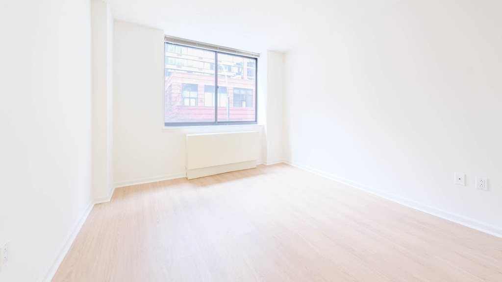 505 W. 54th St. - Photo 40