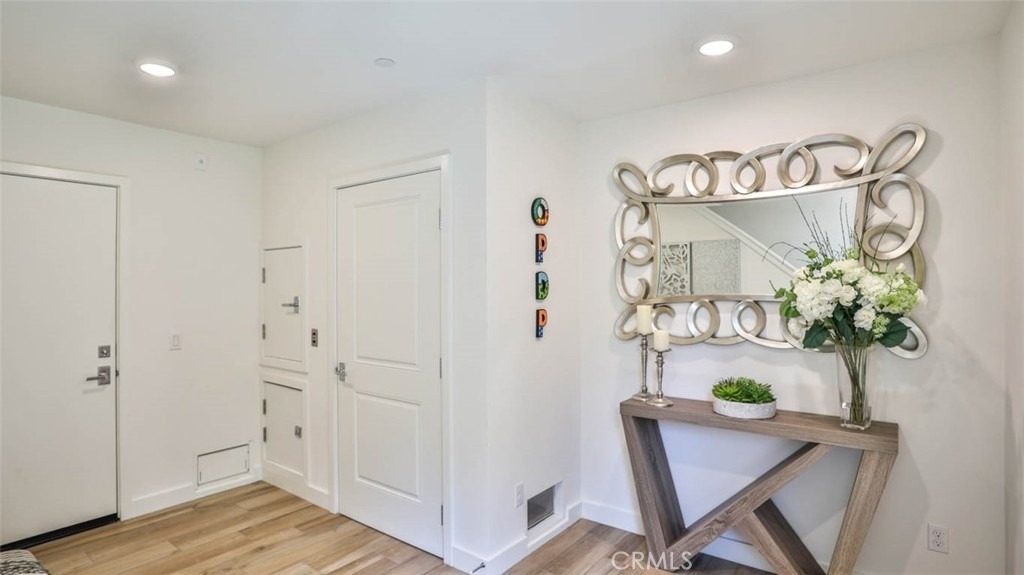 1522 Doheny Way - Photo 7