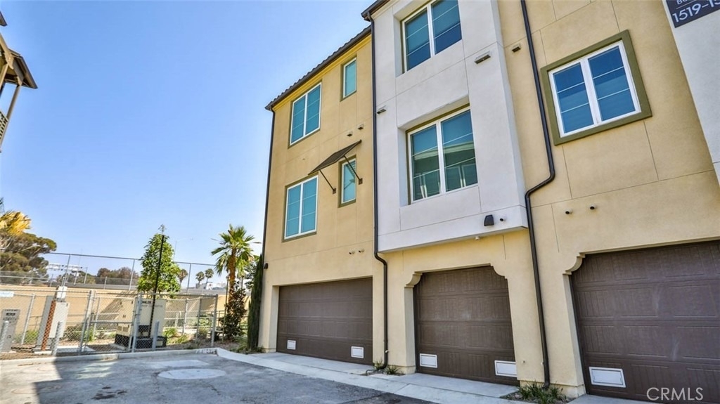 1522 Doheny Way - Photo 1