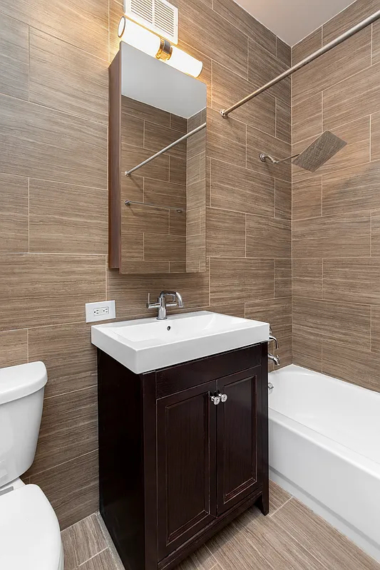 135 William Street - Photo 8