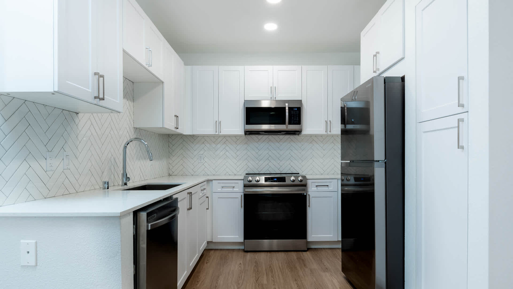 12629 El Camino Real - Photo 4