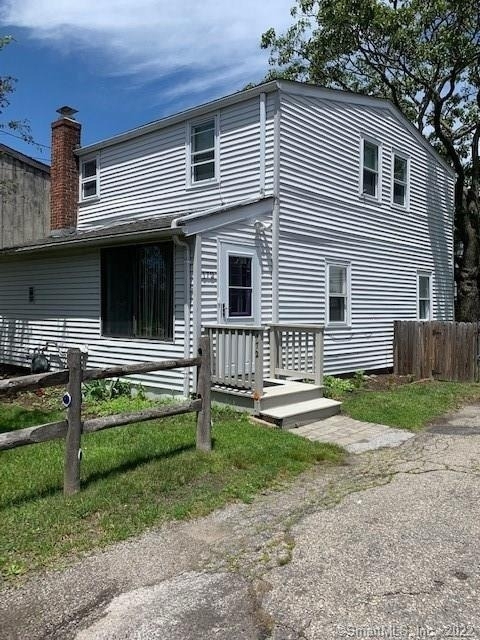 172 College Place - Photo 0