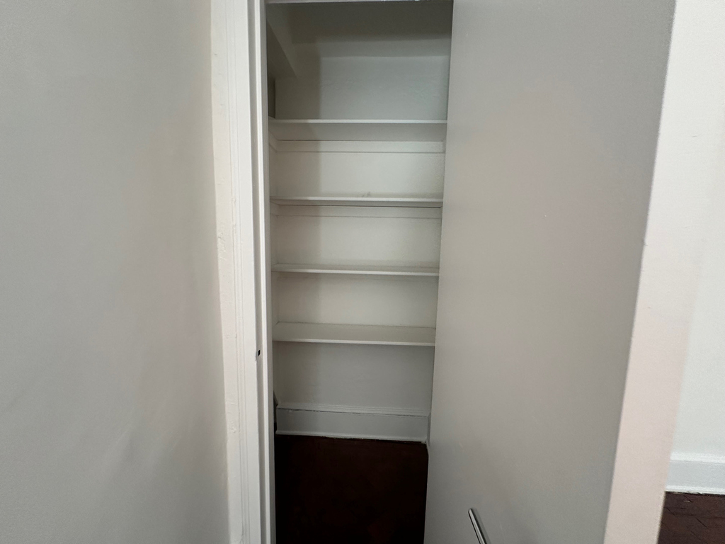 160 West 73rd Street - Photo 6