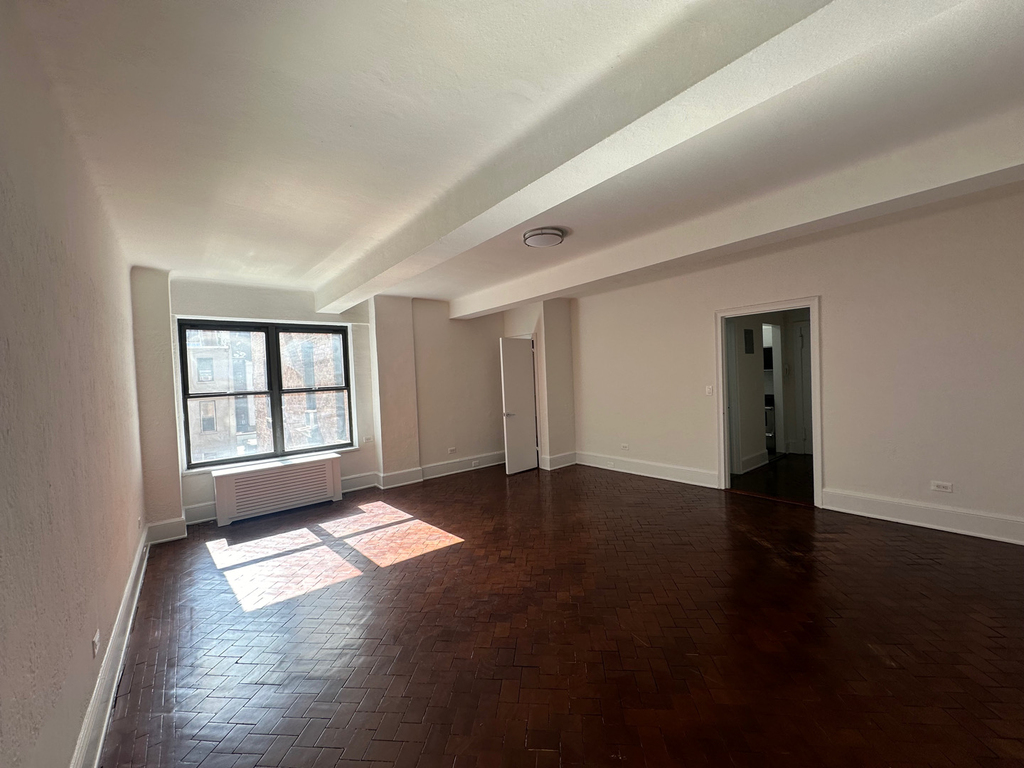 160 West 73rd Street - Photo 1