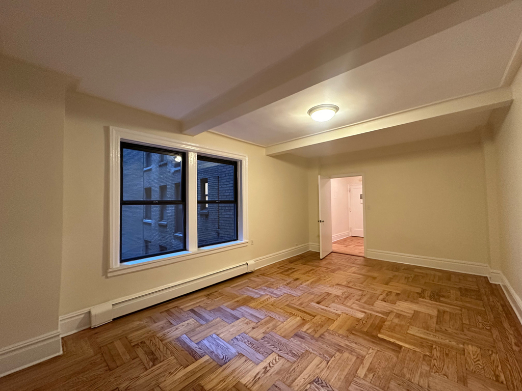 147 West 79th Street - Photo 3