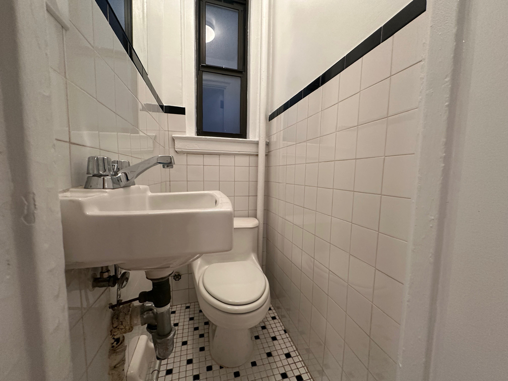 147 West 79th Street - Photo 17