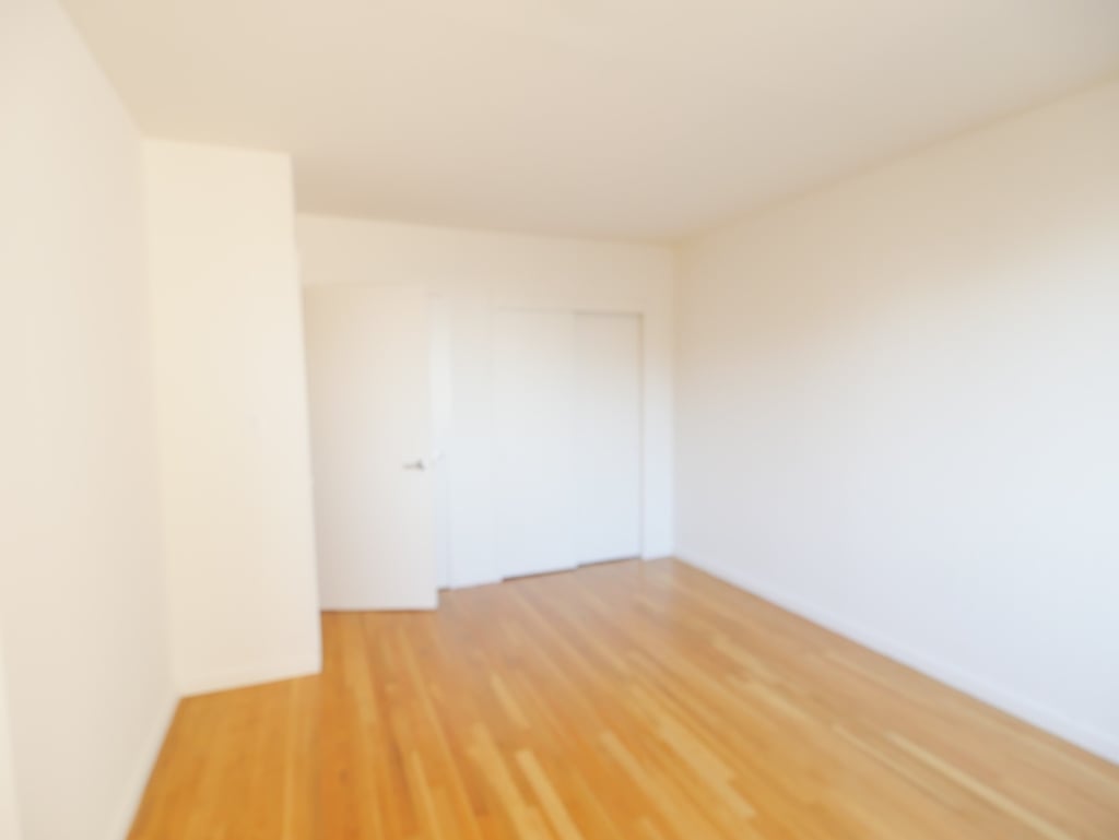 77 5th Avenue - Photo 6
