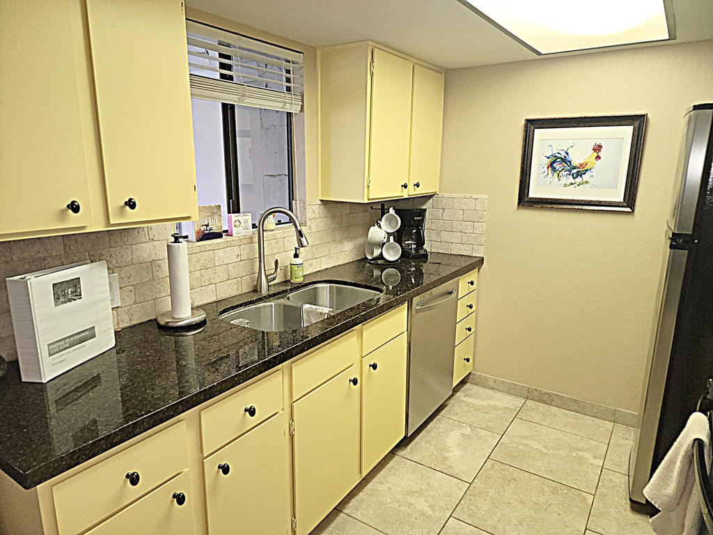 5225 E Waverly Drive - Photo 18