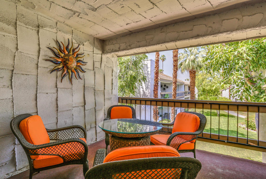 5225 E Waverly Drive - Photo 6
