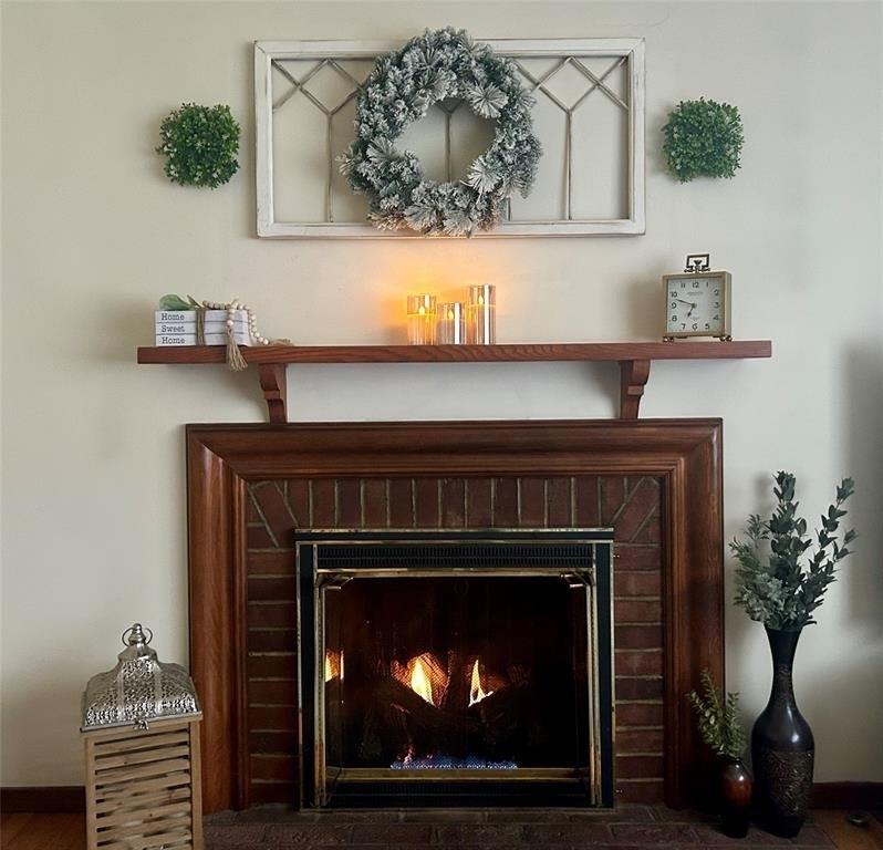 208 Airborne Avenue - Photo 2