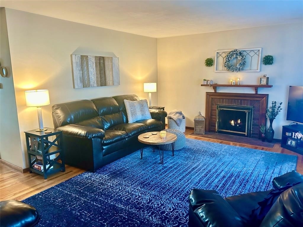 208 Airborne Avenue - Photo 4
