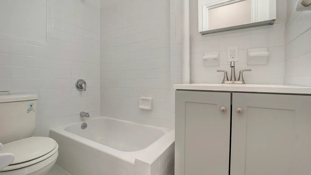165 East 3rd Street - Photo 4