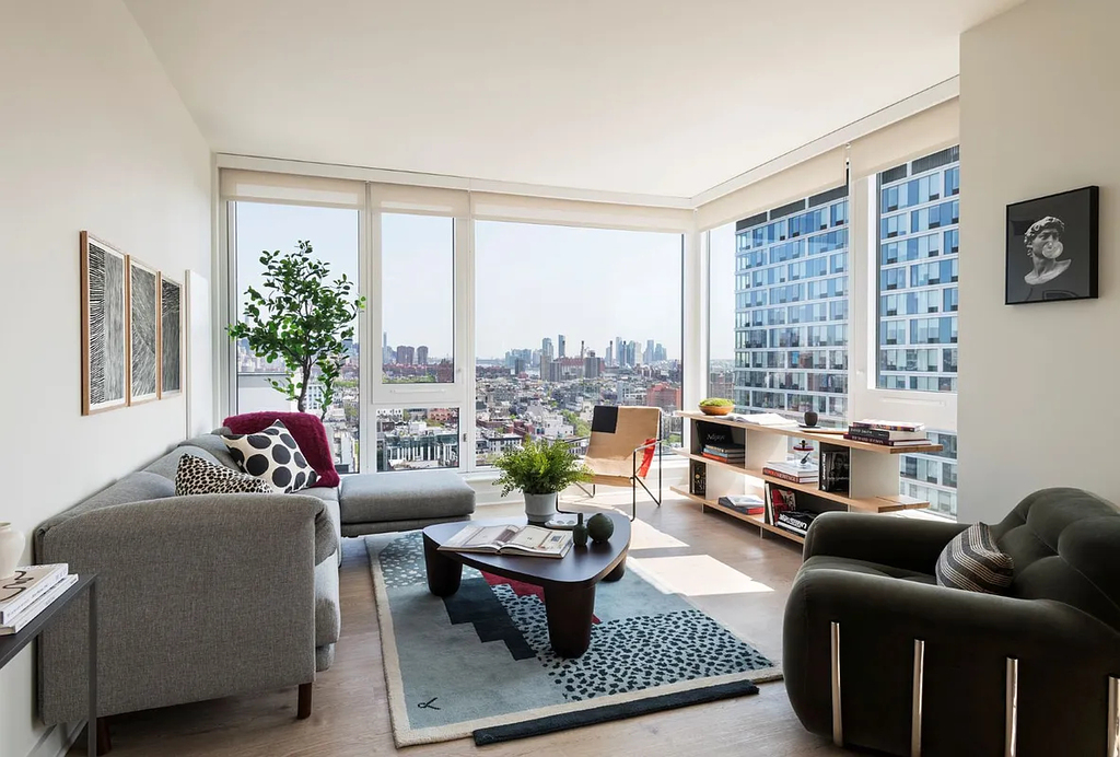 55 Suffolk Street - Photo 1