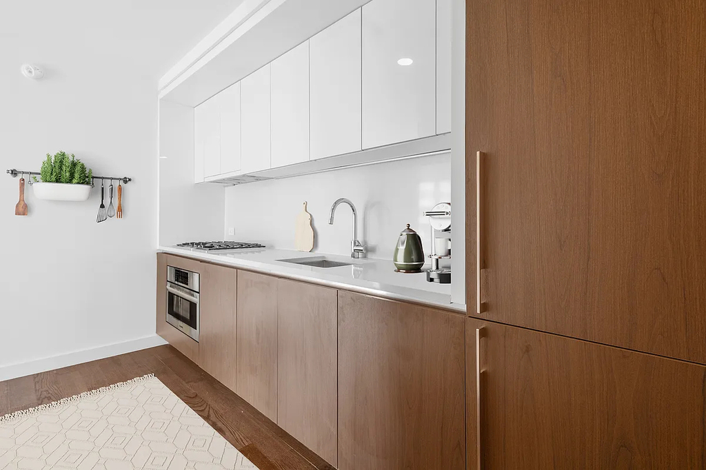 605 West 42nd Street - Photo 3