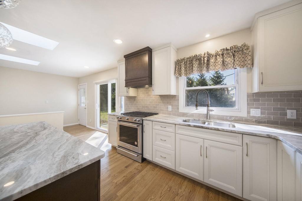 3465 Charing Cross Road - Photo 5