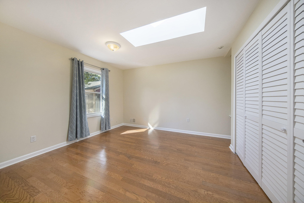 3465 Charing Cross Road - Photo 10