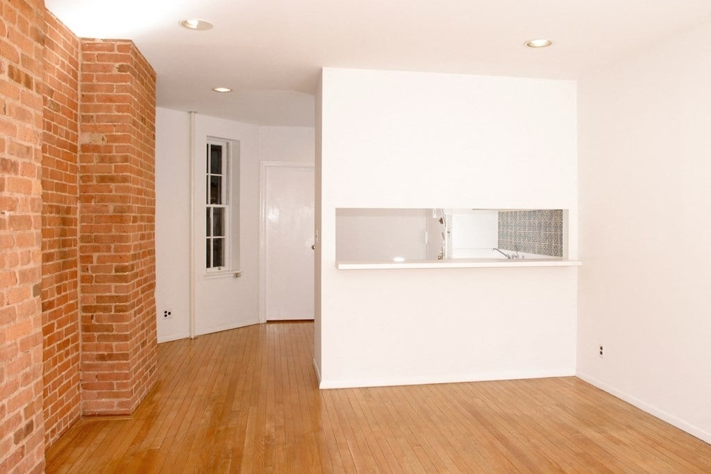 East 81st Street - Photo 0