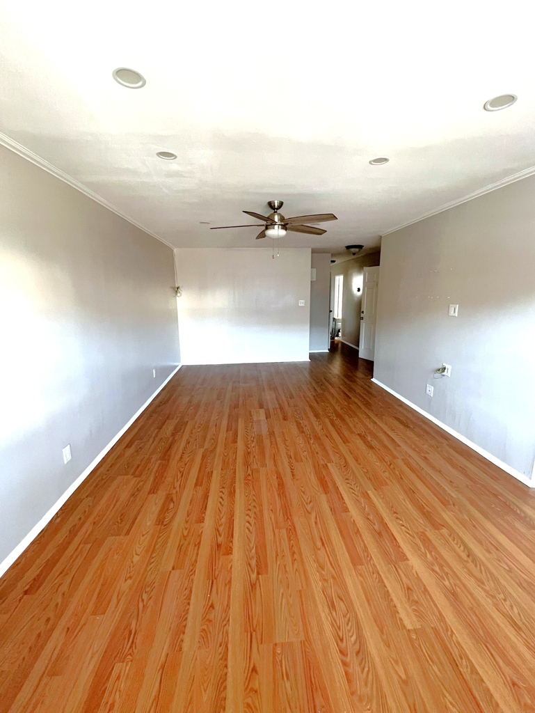 149-42 83rd Street - Photo 4