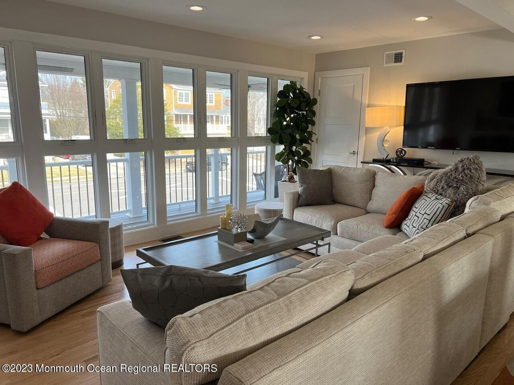 141 Osborne Avenue - Photo 8