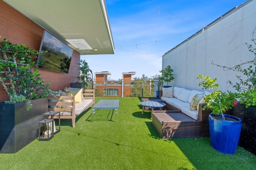2301 S 5th St - Photo 4