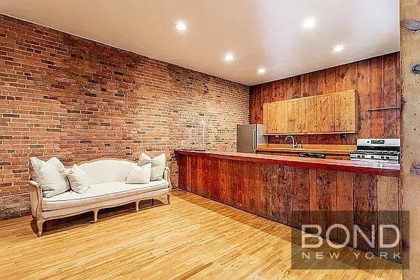 9 St Marks Place - Photo 5