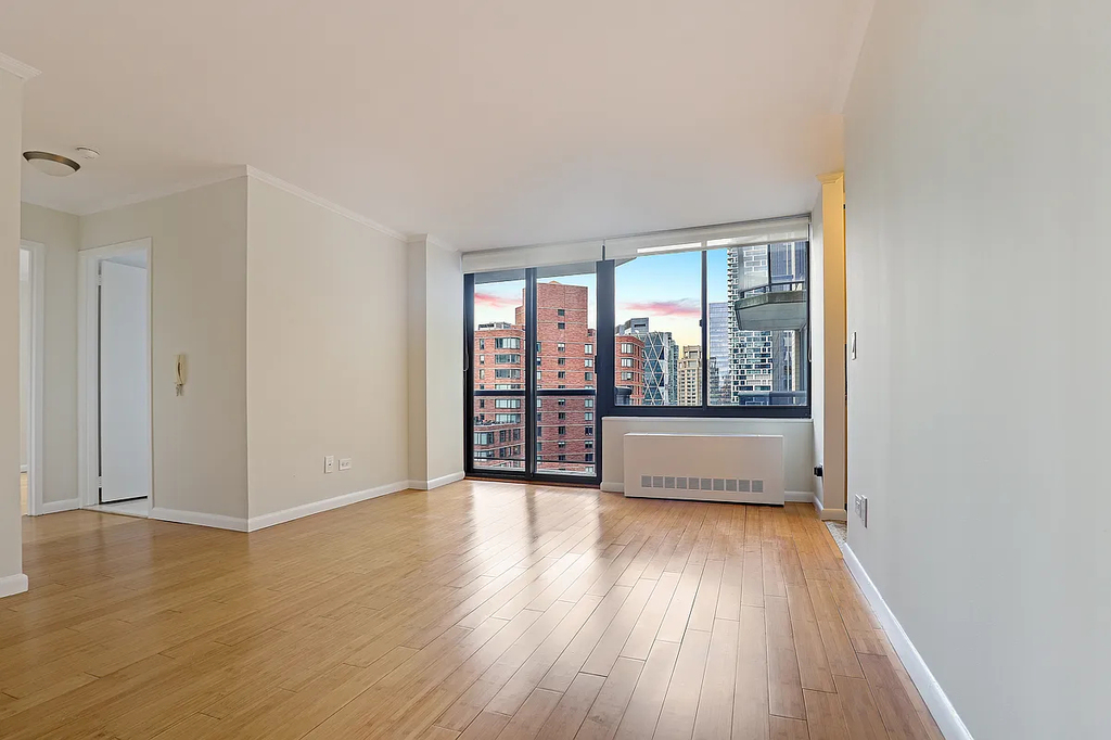 West 48th Street Broadway - Photo 12