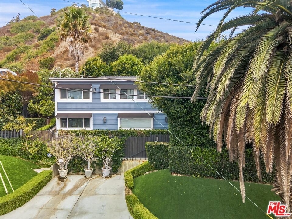 3966 Las Flores Canyon Road - Photo 4