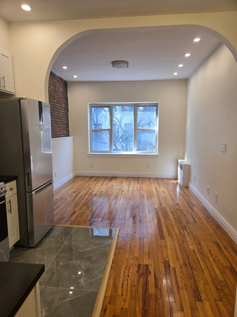 441 East 83rd Street - Photo 7