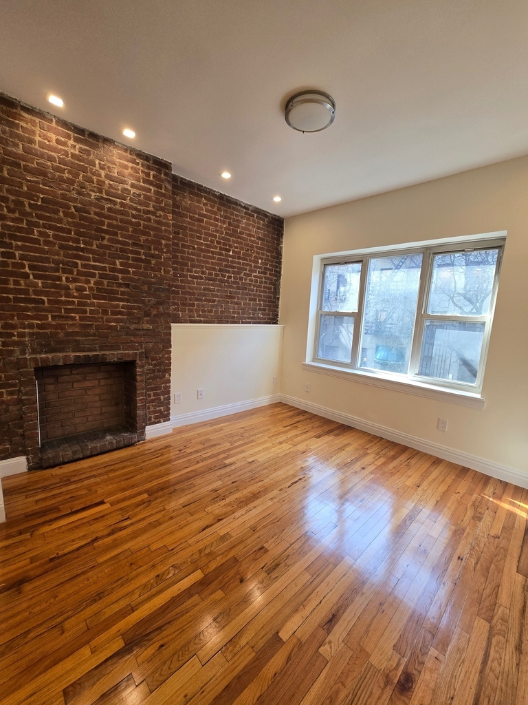 441 East 83rd Street - Photo 4