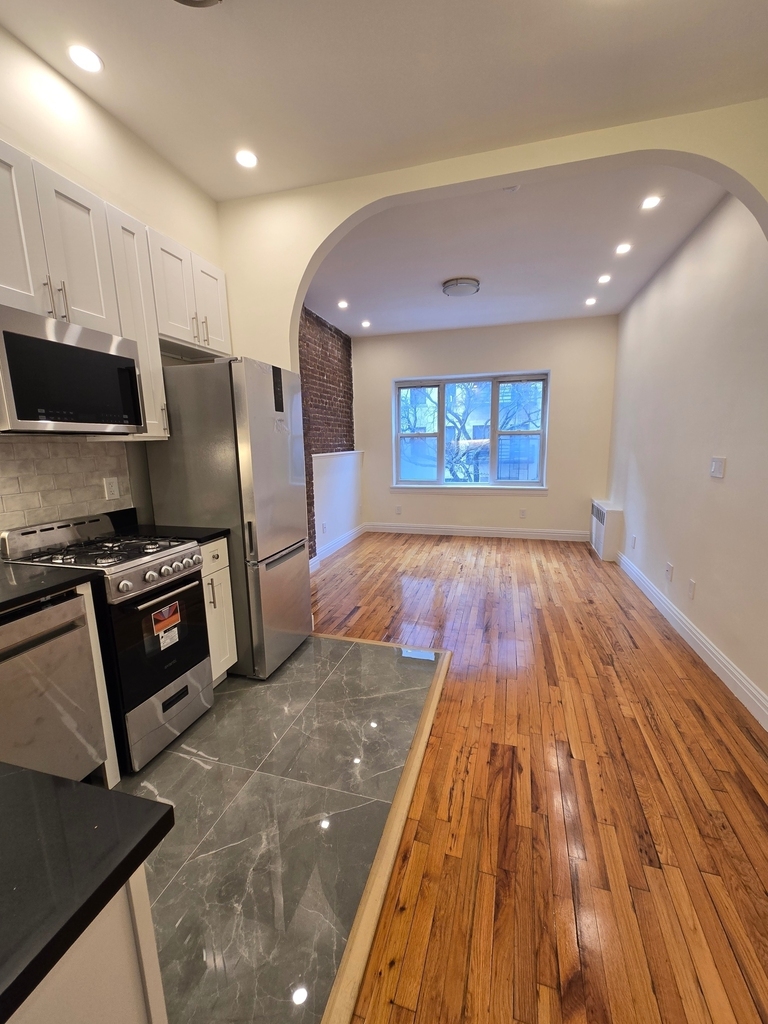 441 East 83rd Street - Photo 1