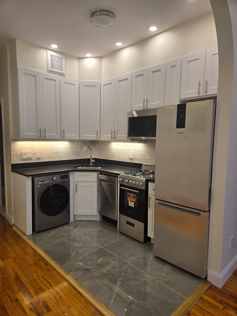 441 East 83rd Street - Photo 2