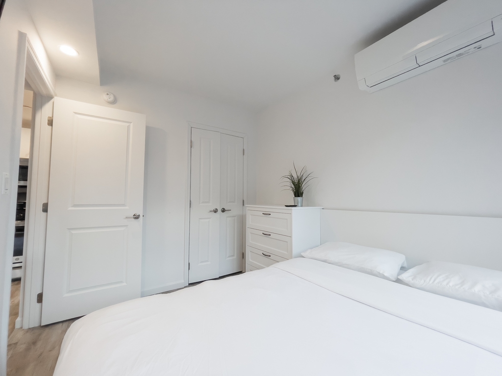 433 West 53rd Street - Photo 5