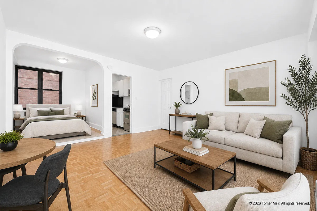 East 36th Street - Photo 6