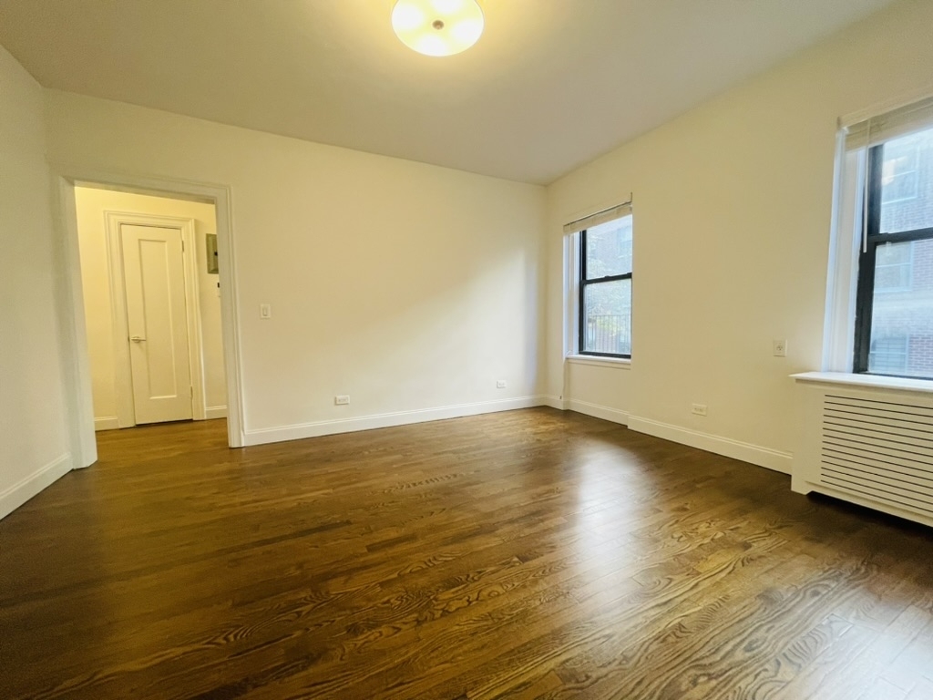 71 West 12th Street - Photo 10