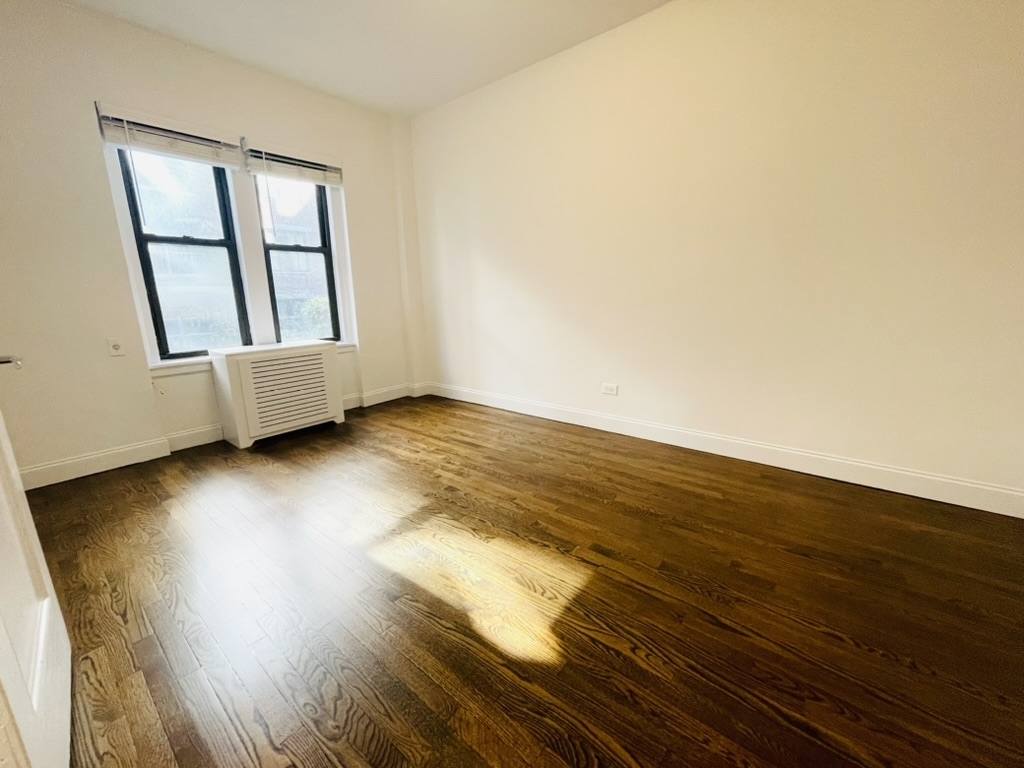 71 West 12th Street - Photo 11