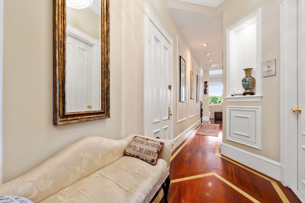 232 Beacon Street - Photo 19