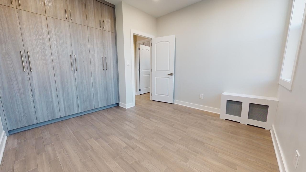 104-12 Metropolitan Avenue - Photo 9