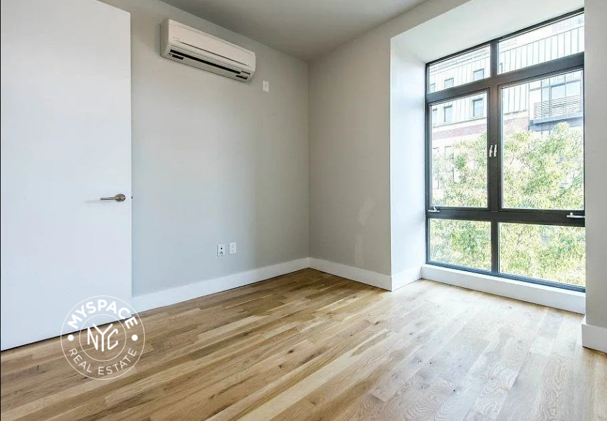 185 Leonard Street - Photo 1