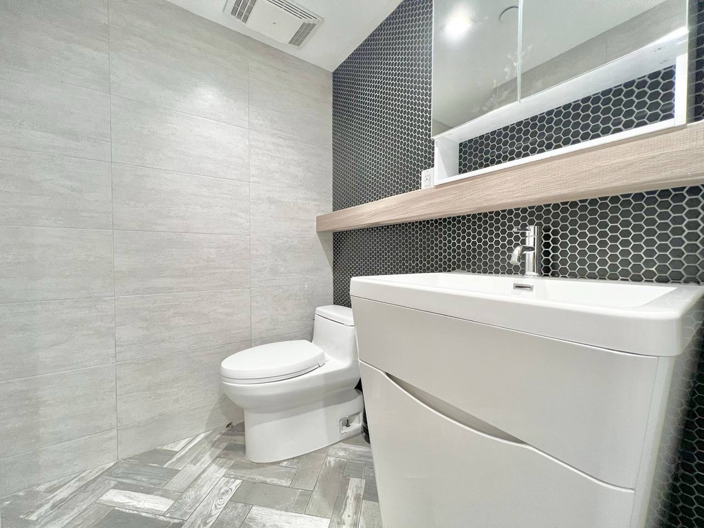717 Dekalb Avenue - Photo 9