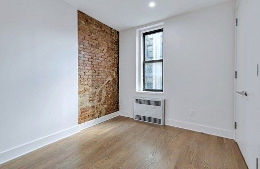 East 31st Street And Madison Avenue - Photo 0