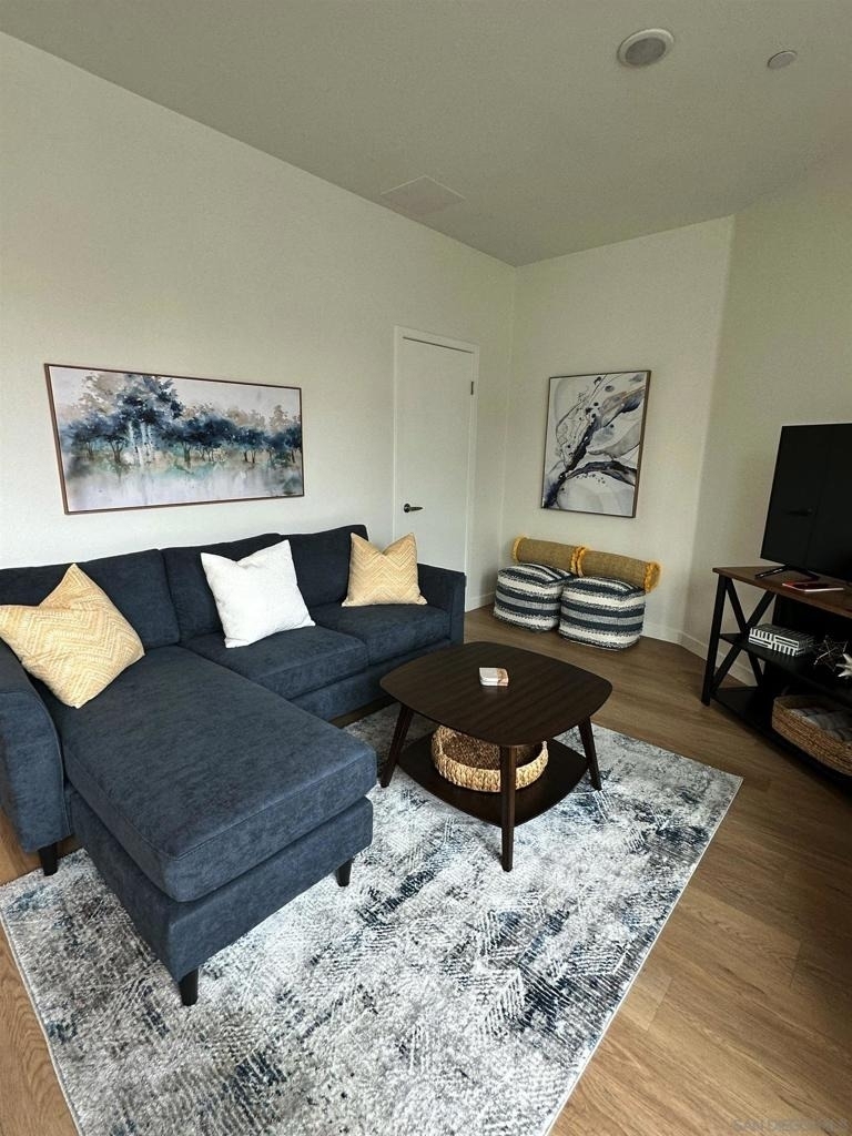 3909 Voltaire St - Photo 4