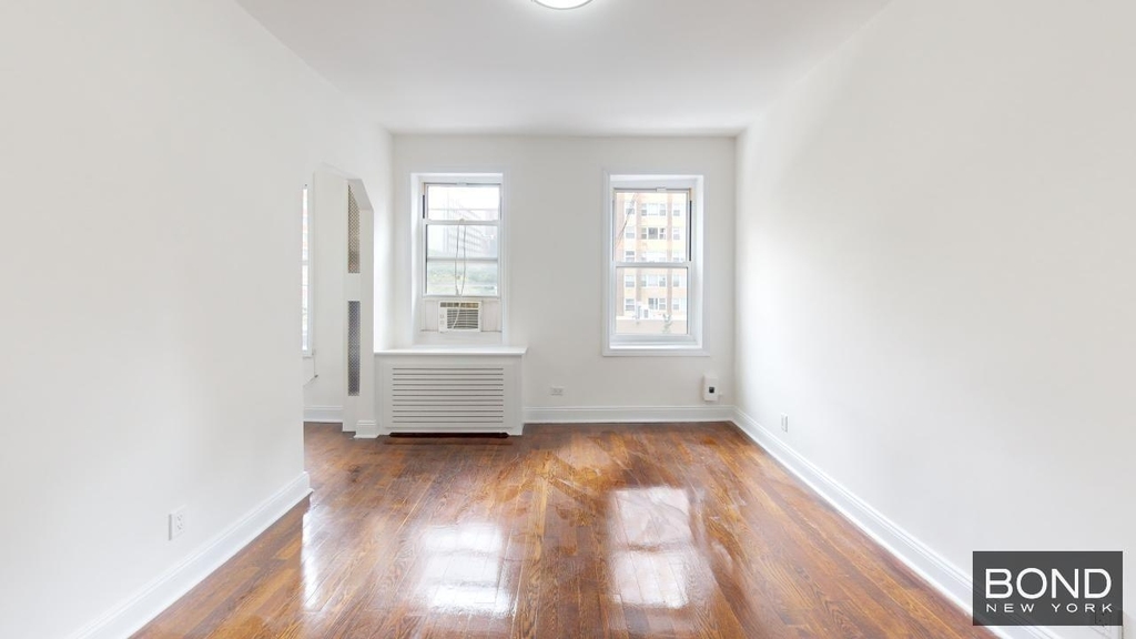 Second Avenue - Photo 7
