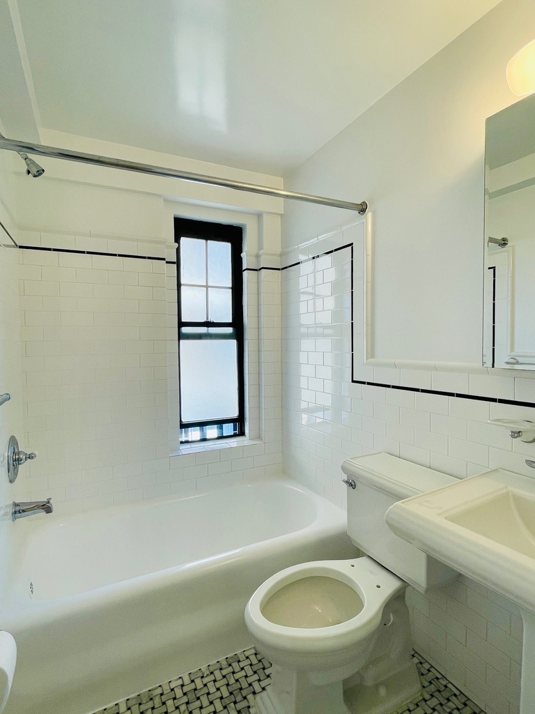 95 Christopher Street - Photo 12