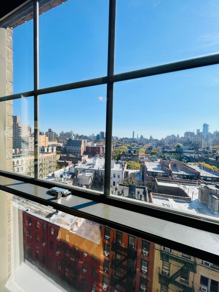 95 Christopher Street - Photo 0