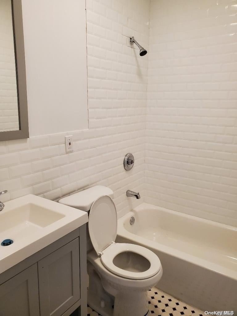 23-43 Enright Road - Photo 5