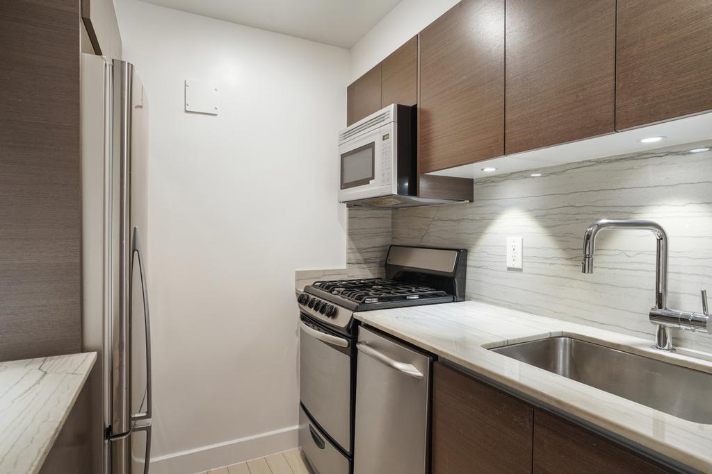 141 East 33rd Street - Photo 1
