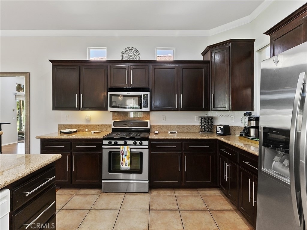 48957 Heifitz Drive - Photo 8