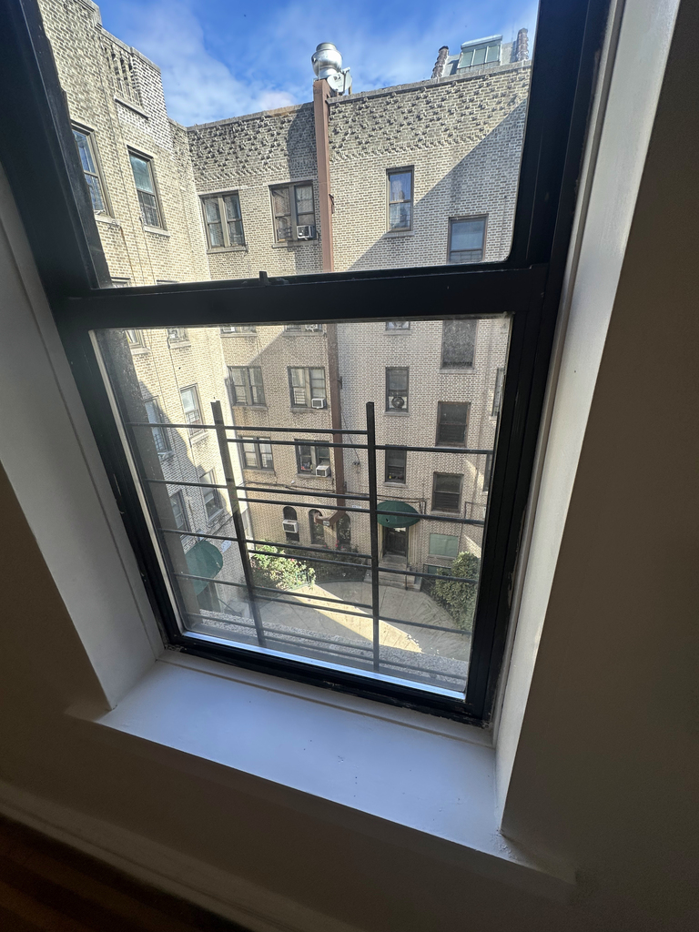 3105 Decatur Avenue - Photo 9