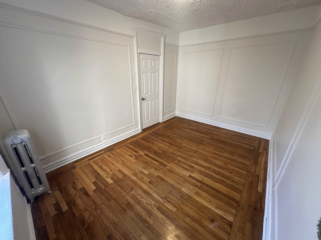 3105 Decatur Avenue - Photo 0